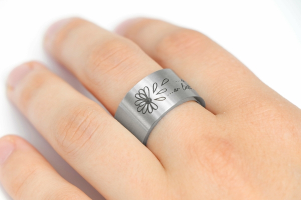 Anello timbro È amore - Non è amore - immagine 4